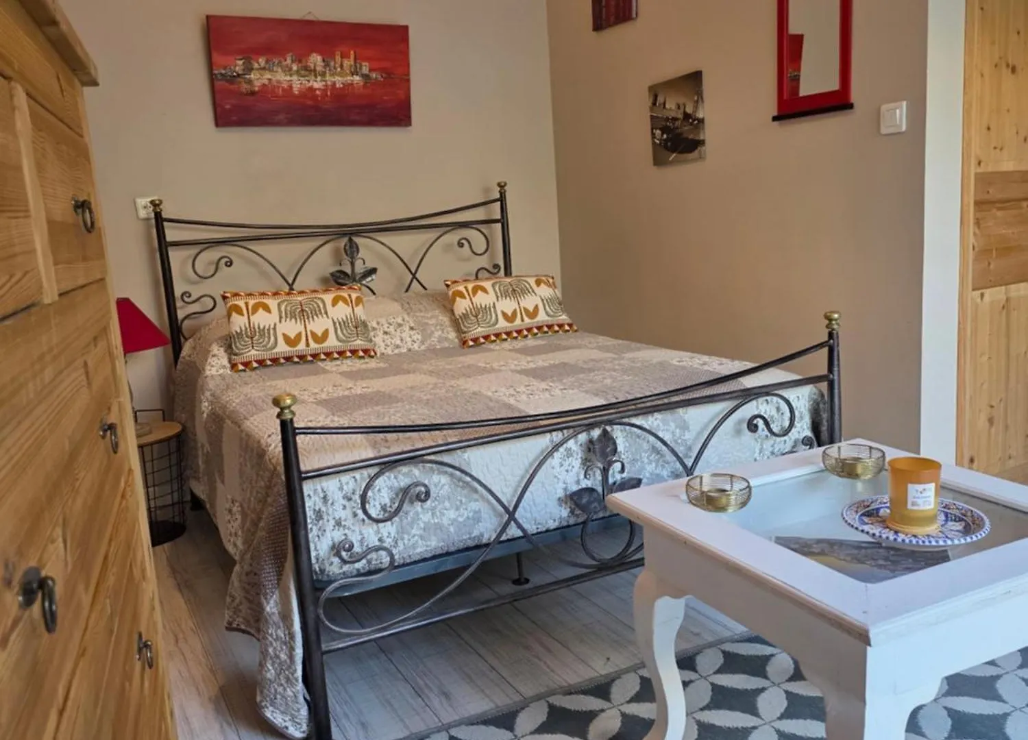 Parenthese Caumontoise . Apartment France
